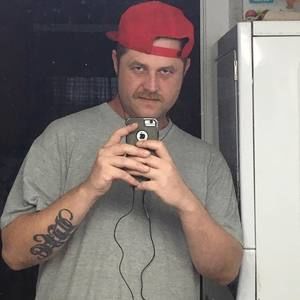 Meet your Posher, Adam